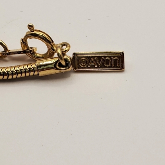 VINTAGE AVON GOLD TONE CLEAR RHINESTONE NECKLACE EARRINGS SET POST BACK JEWELRY - Picture 5 of 12